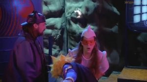 Почему НЕЛЬЗЯ ПОБЕДИТЬ бюджетную ПИЛУ из фильма Ваш Ведущий (следуя советам КАК ПОБЕДИТЬ)