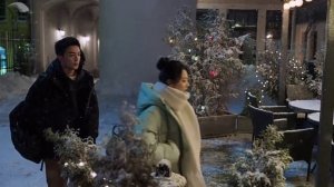 Во время снежной бури (беспокоится за неё)