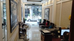 На ресепшине в нашем отеле.