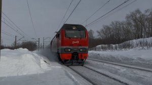 «Наметелил!» Электровоз ЭП2К-304 с пасс.поездом на пл.КамГЭС, 2026 год