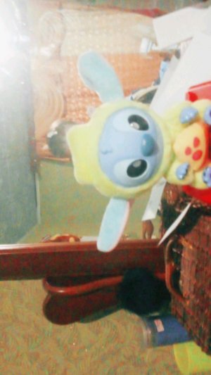 показываешь свой канал в Макс