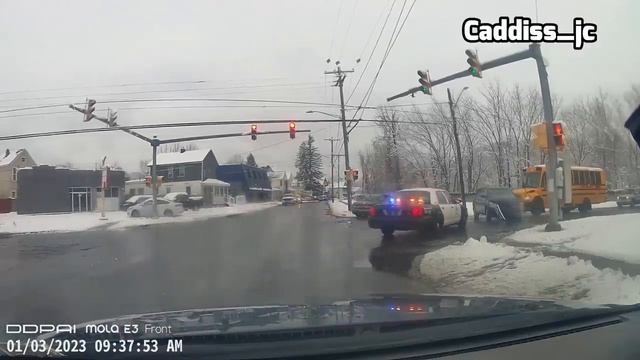 ROAD RAGE, BRAKE CHECK, KARMA COP, TRUCK CRASH _ Bad drivers & Driving fails #725