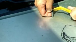 Как заменить форсунку омывателя лобового стекла Toyota Camry 2004г