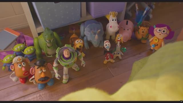 История игрушек 5: Bonnie Receives Lilypad Scene TOY STORY 5 2026 Movie CLIP 4K SDR