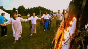 Архив времени: Вечерний костёр на фестивале "Город Мира" 22 июня 2014 года