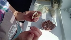 Показала лепку наших пельменей// Мы собираемся на юбилей//