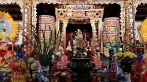 Убранство и подношения в храме!