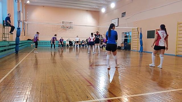 команда ЯНЦ. городская лига по волейболу. жен. 35