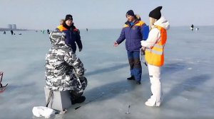 Инспекторы вышли в рейд по водоемам Подмосковья: почему рыболовы рискуют жизнью?