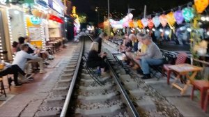 Все снова расселись на свои места!