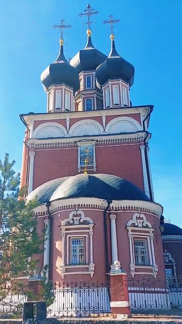 Храм, который не закрывался даже в СССР: место отпевания Матроны и икона Николая с 