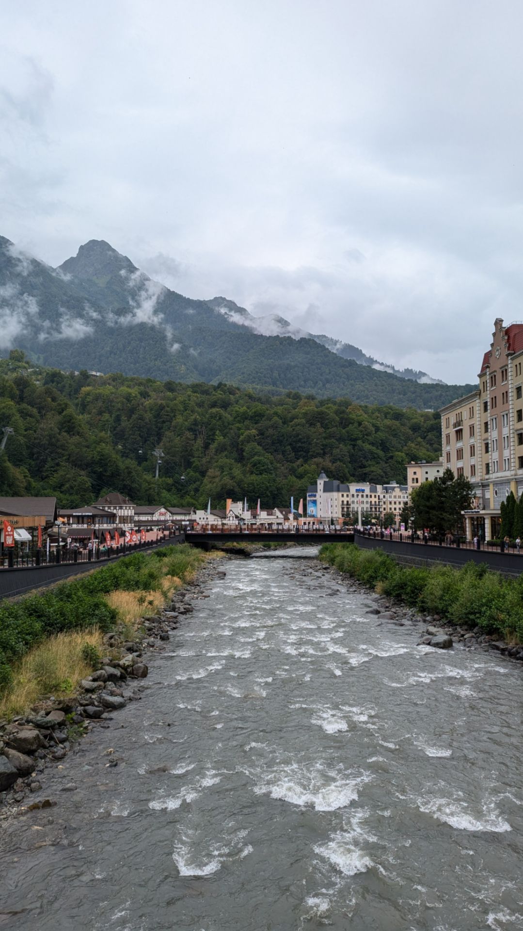 Эстосадок речка Мзымта