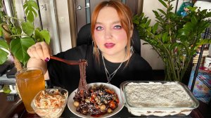 МУКБАНГ | Черная паста, шоколадный десерт / торт, салат из дайкона 🍫