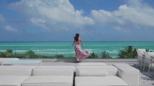 Top_15_Most_Expensive_Luxury_Waterfront_Mansions_in_Florida___$8M–$175M