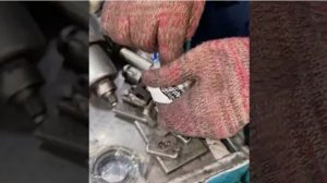 Шумоподавление подшипника заднего колеса Ford crown Victoria Замена подшипника и оси заднего колеса