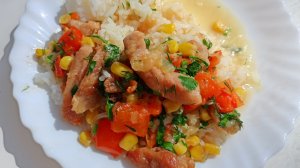 Мясо с овощами и рисом. Рекомендую смотреть до конца