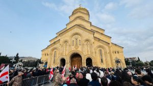 Десятки зарубежных делегаций прибыли в Грузию на похороны патриарха Илии II