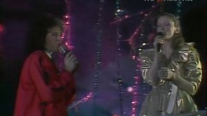 Ольга Зарубина и ВИА Пламя - Переведи часы назад