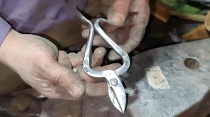 Ковка ножниц из старой пружины.