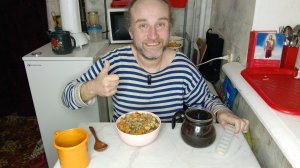 обед с Рыжулей. мой 🐈 передает разведданные. сон. мукбанг. обжор. еда на камеру. диета. шизофрения.