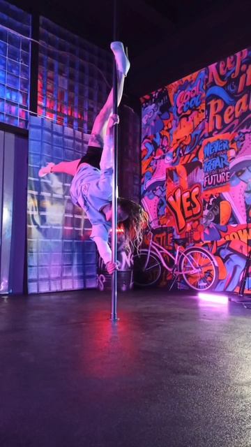 Приглашаем на съёмки весеннего контента в отличную фотостудию в Краснодаре!