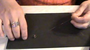 как проще всего привязать две мормышки на одну леску