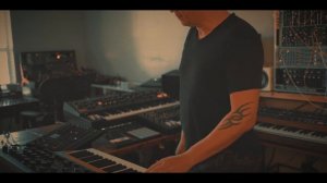 Letters from the Numbers Station – analog ambient liveset-(1080p24)