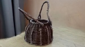 МК. Коричневая корзинка из бумажной лозы. #128
