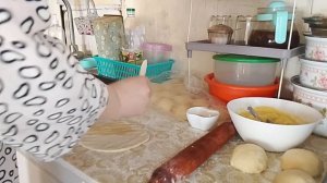 Оператор проспал замес теста.Вкусности.