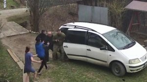 На Украине военкомы ведут охоту на священников канонической православной церкви.