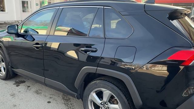 Toyota Rav 4 2019 2.0 CVT AWD чёрный комфорт