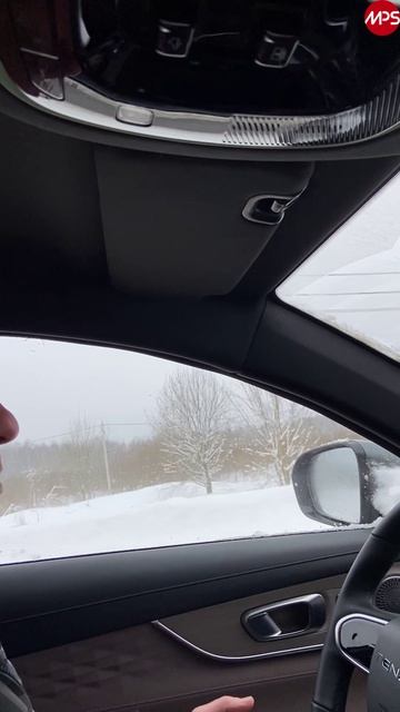 Tenet T8: полный привод из Калуги, конкурент Chery. Минусы - в салоне?