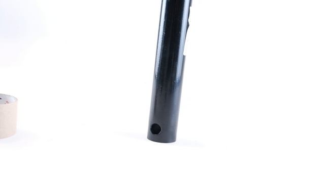 Кр-н заднего бампера ВАЗ-2121 центральный (труба) 1 шт Lada Код: 4956