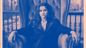 "Зачем любить того, кто Вас не любит?"- читает автор Галина Катрачёва