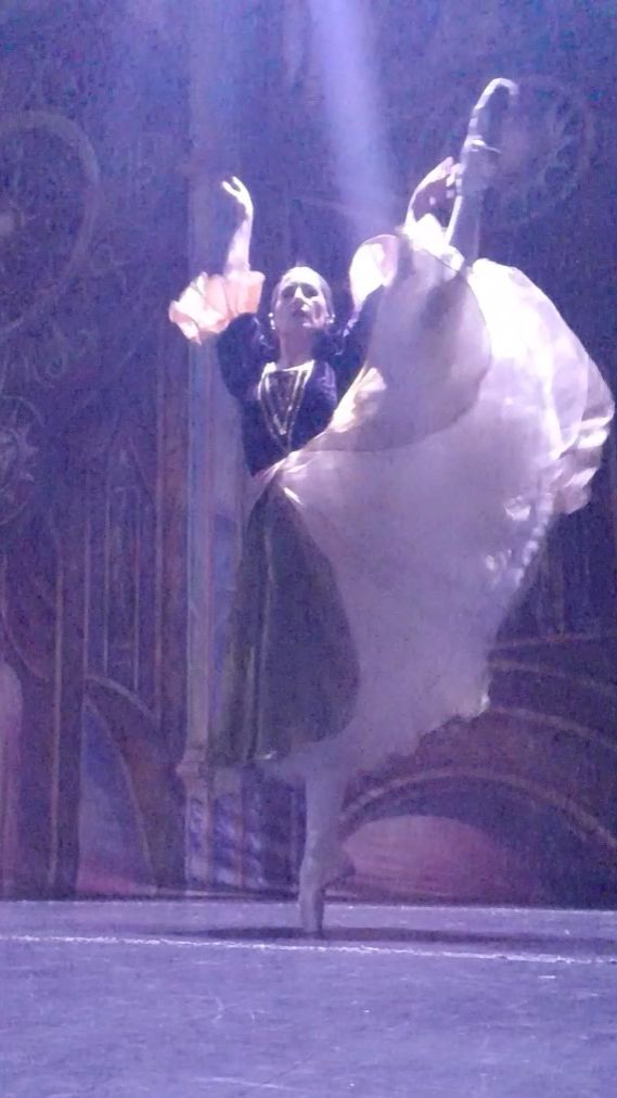 Одилия, вариация - балерина Маргарита Андреева