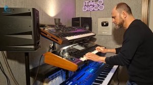 Voyage, Voyage (Italo DiscoRemix) / Вояж , Вояж на синтезаторе