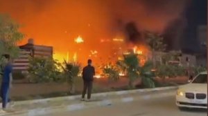 Десятки человек ранены при обстреле двух израильских городов