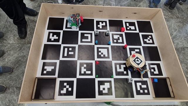 1 Заезд с соревнования Open Source/ROS2 роботов проходившем на ROS Meetup 22 марта 2026