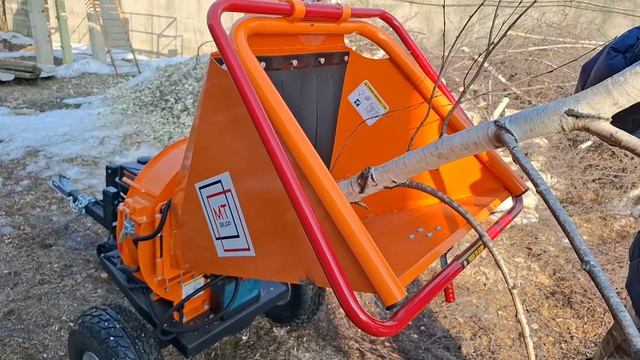 Дисковый измельчитель веток 15лс DGS-1500