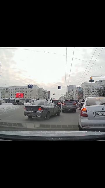 Как без такого на круговом движении Уфа #круговое движение уфа #автоинструктор уфа #кольцо уфа