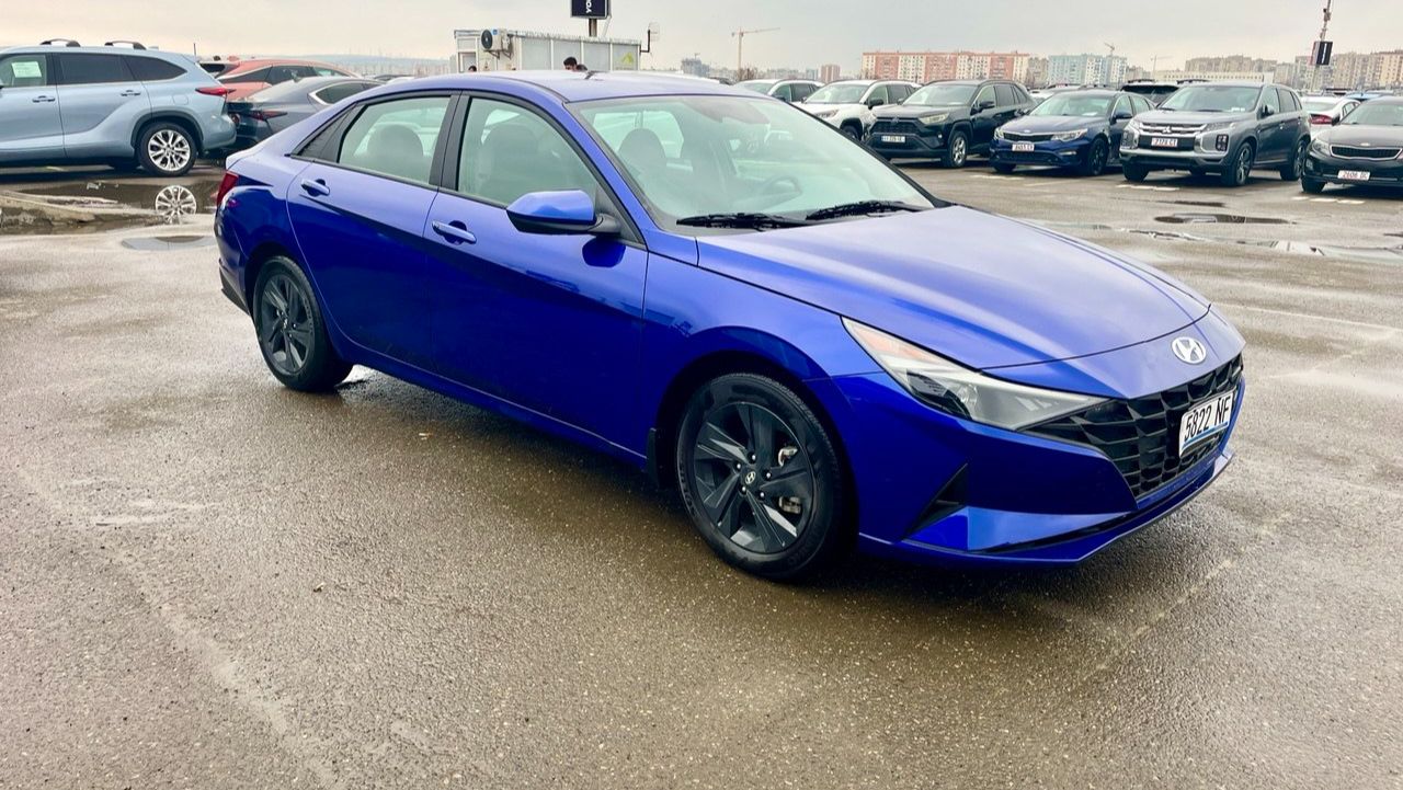 Hyundai Elantra 2022 смотреть онлайн