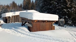 Второй раз за зиму чистим крышу 28.02.2026.