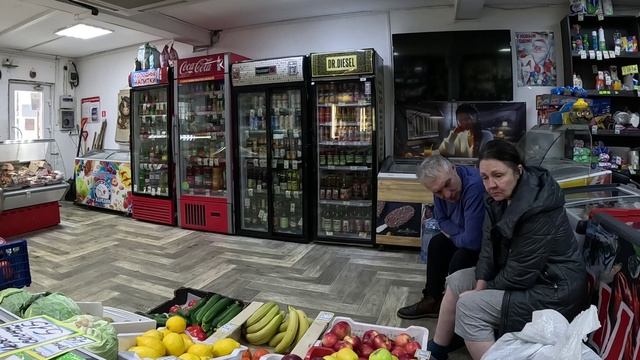 А мама кто? Жена с Мужем сцепились по пьяни, Всадники Апокалипсиса, Ненавидит мужчин, верный Портос'