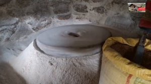 Настоящая Жизнь Непальской Горной Деревни Во Время Дождя.