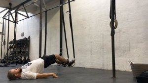 Сгибание ног на бицепс бедра в кольцах / Rings hamstring curls