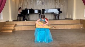 И.С. Бах "Менуэт", В. Маляров обр.р.н.п. "Как у наших у ворот"