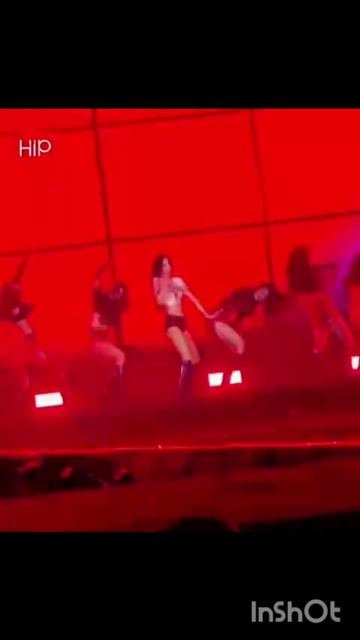 Дженни из Блэкпинк на фестивале Complexcon в Гонконге.