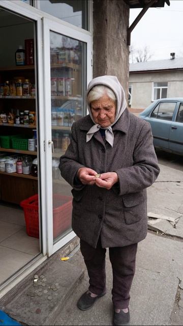 Никто не услышит: одиночество и бедность на улицах нашей жизни #бедность #одиночество #недостаток