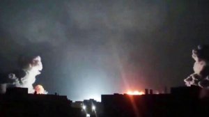 В Тегеране гремят взрывы, Иран наносит ответные удары по Израилю.