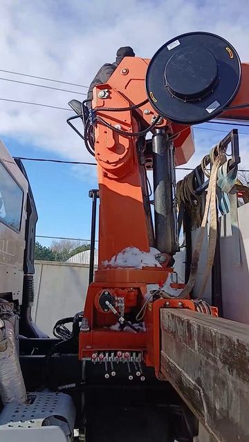 Монтаж на КМУ гидролинии и гидровращателя Delta #спецтехника #КМУ #гидролиния #гидробур